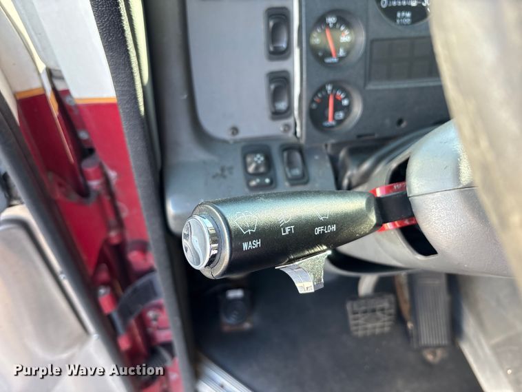 image for item EM6167 2006 American LaFance Metropolitan pumper fire truck