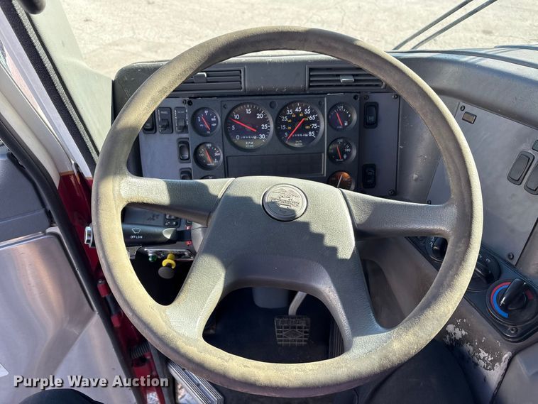 image for item EM6167 2006 American LaFance Metropolitan pumper fire truck