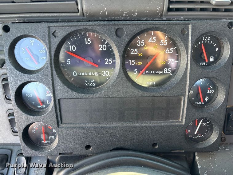 image for item EM6167 2006 American LaFance Metropolitan pumper fire truck