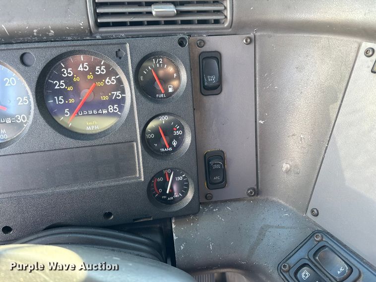 image for item EM6167 2006 American LaFance Metropolitan pumper fire truck