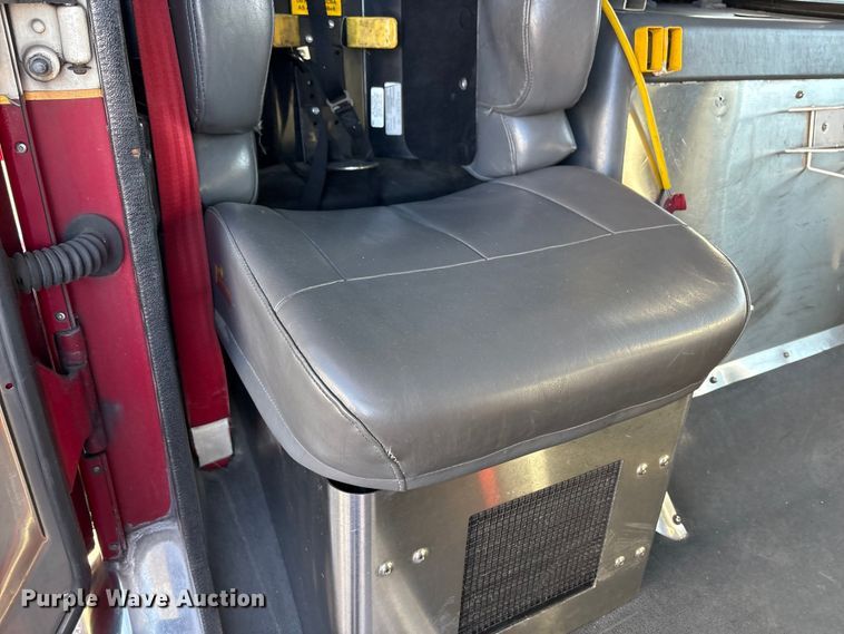 image for item EM6167 2006 American LaFance Metropolitan pumper fire truck