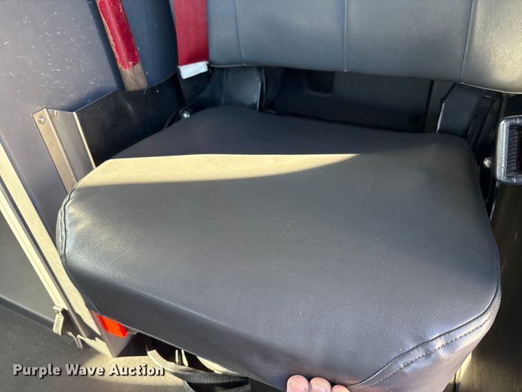 image for item EM6167 2006 American LaFance Metropolitan pumper fire truck