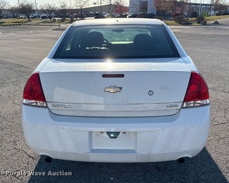 image for item EM6172 2016 Chevrolet Impala Limited Police Cruiser 