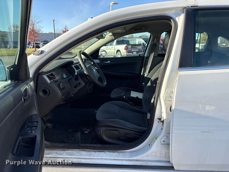 image for item EM6172 2016 Chevrolet Impala Limited Police Cruiser 