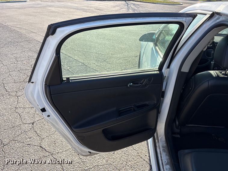 image for item EM6172 2016 Chevrolet Impala Limited Police Cruiser 