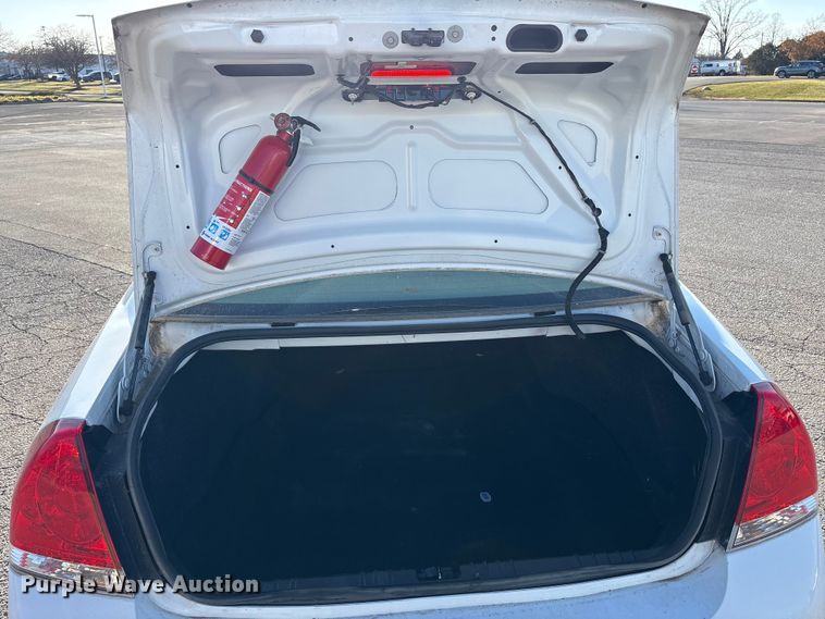 image for item EM6172 2016 Chevrolet Impala Limited Police Cruiser 