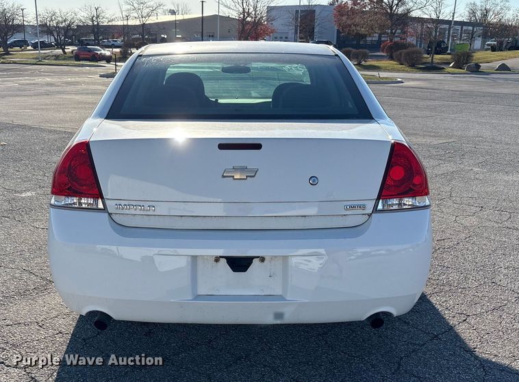 image for item EM6173 2016 Chevrolet Impala Limited Police Cruiser 