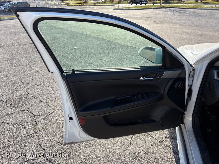 image for item EM6173 2016 Chevrolet Impala Limited Police Cruiser 