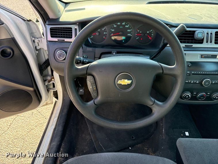 image for item EM6173 2016 Chevrolet Impala Limited Police Cruiser 