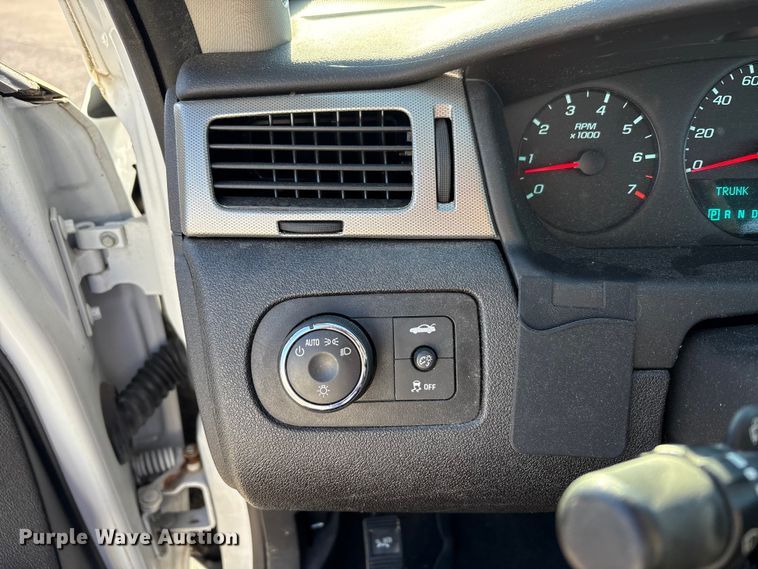 image for item EM6173 2016 Chevrolet Impala Limited Police Cruiser 