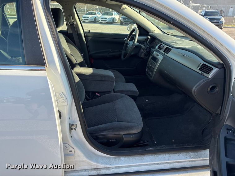 image for item EM6173 2016 Chevrolet Impala Limited Police Cruiser 