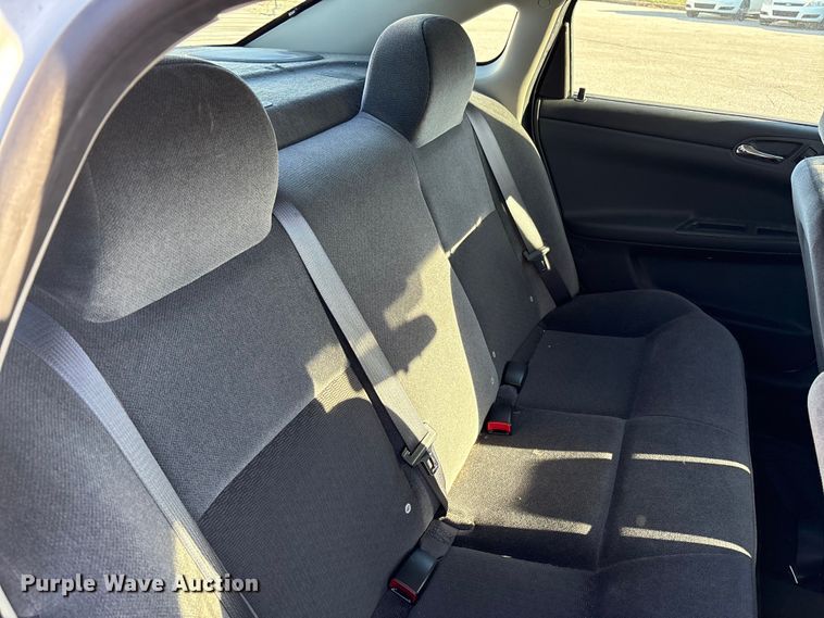 image for item EM6173 2016 Chevrolet Impala Limited Police Cruiser 