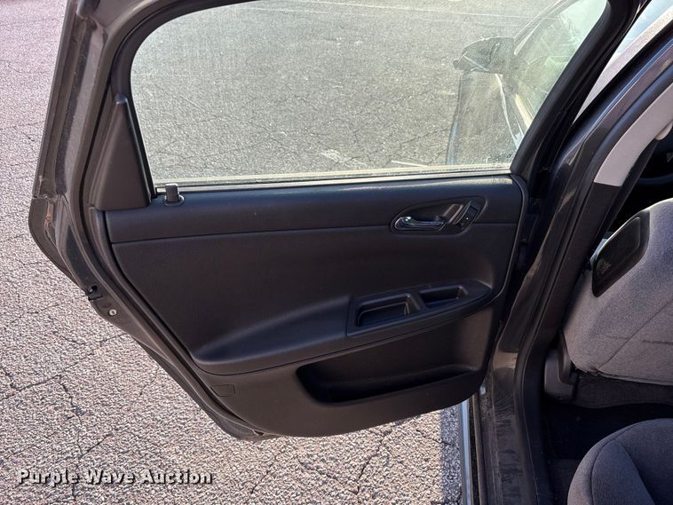 image for item EM6174 2016 Chevrolet Impala Limited Police Cruiser 