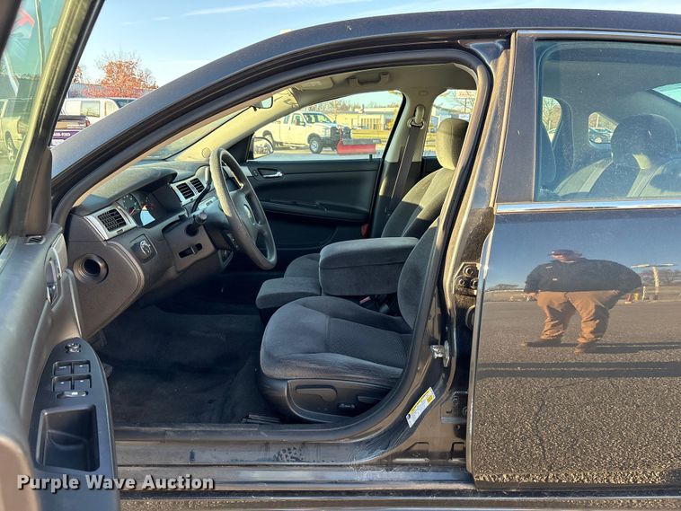 image for item EM6175 2016 Chevrolet Impala Limited Police Cruiser 