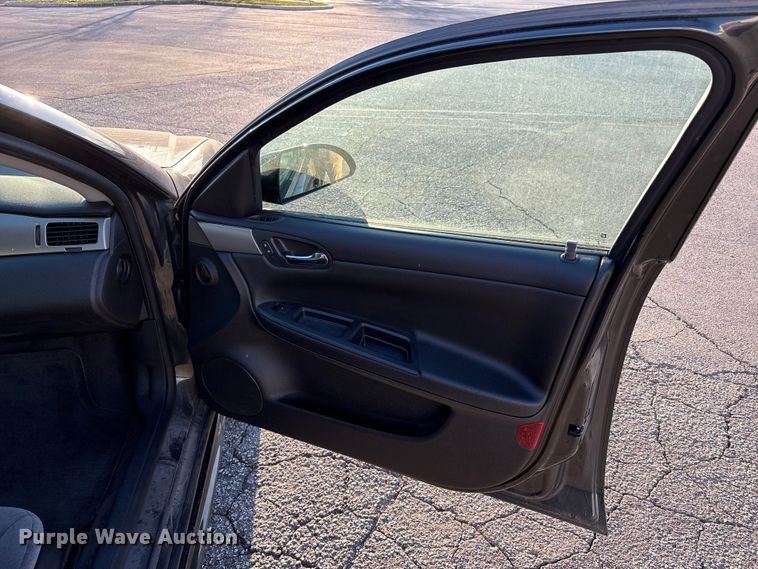 image for item EM6175 2016 Chevrolet Impala Limited Police Cruiser 