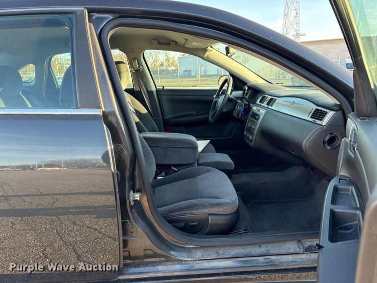 image for item EM6175 2016 Chevrolet Impala Limited Police Cruiser 