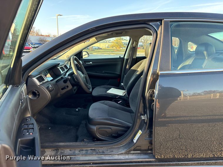 image for item EM6176 2016 Chevrolet Impala Limited Police Cruiser 