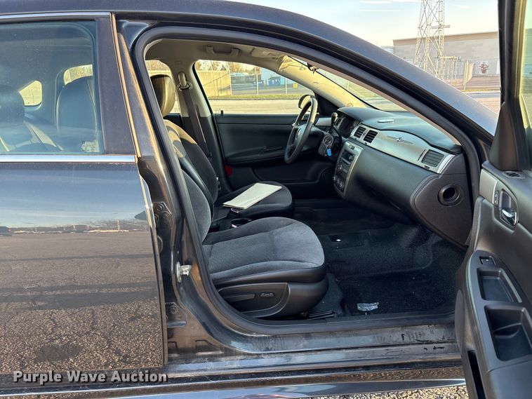 image for item EM6176 2016 Chevrolet Impala Limited Police Cruiser 