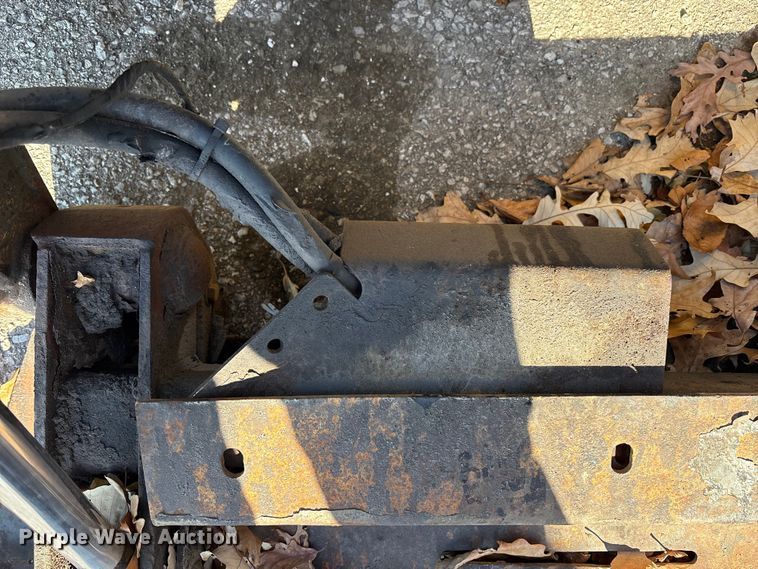 image for item EM6180 2008 New Holland L190 skid steer loader