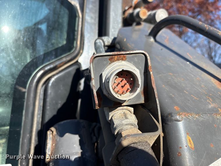 image for item EM6180 2008 New Holland L190 skid steer loader