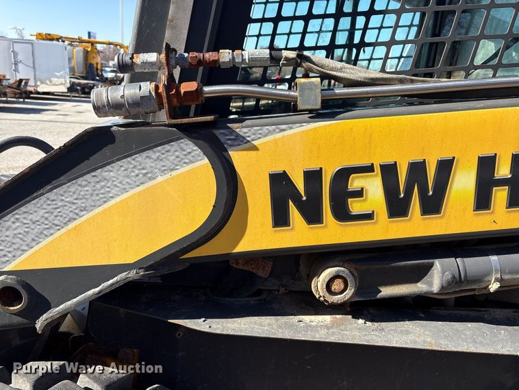image for item EM6180 2008 New Holland L190 skid steer loader