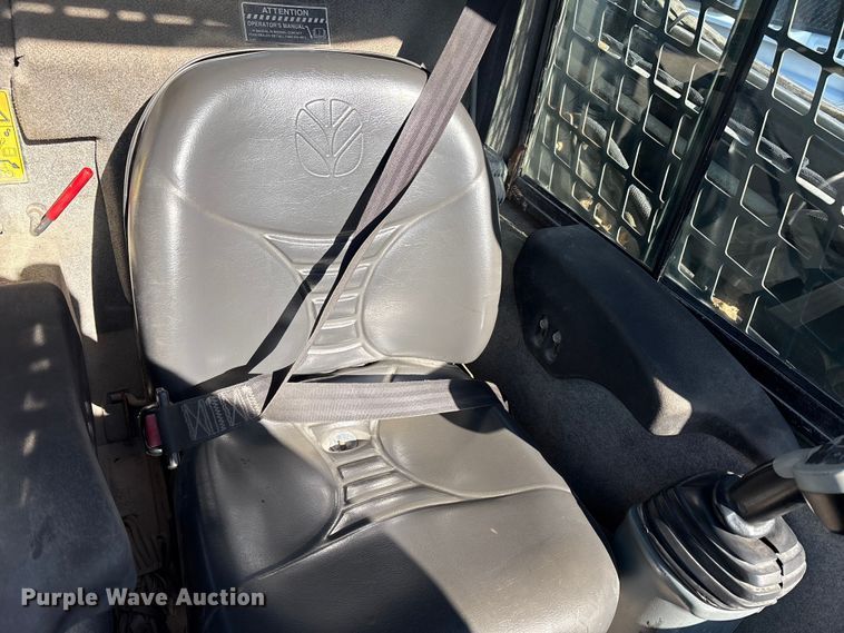 image for item EM6180 2008 New Holland L190 skid steer loader