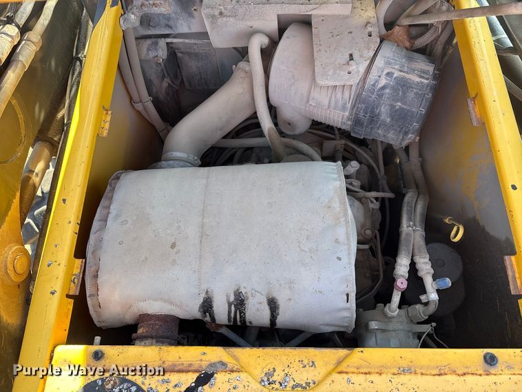 image for item EM6180 2008 New Holland L190 skid steer loader