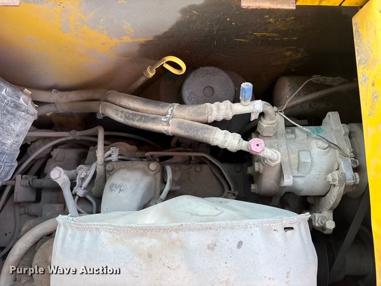 image for item EM6180 2008 New Holland L190 skid steer loader