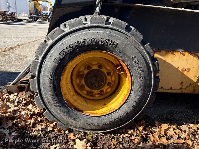 image for item EM6180 2008 New Holland L190 skid steer loader