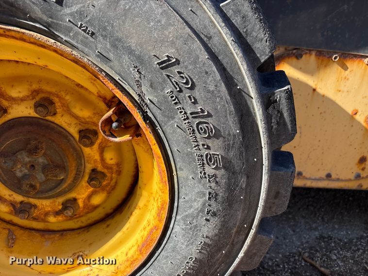 image for item EM6180 2008 New Holland L190 skid steer loader