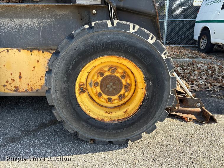 image for item EM6180 2008 New Holland L190 skid steer loader