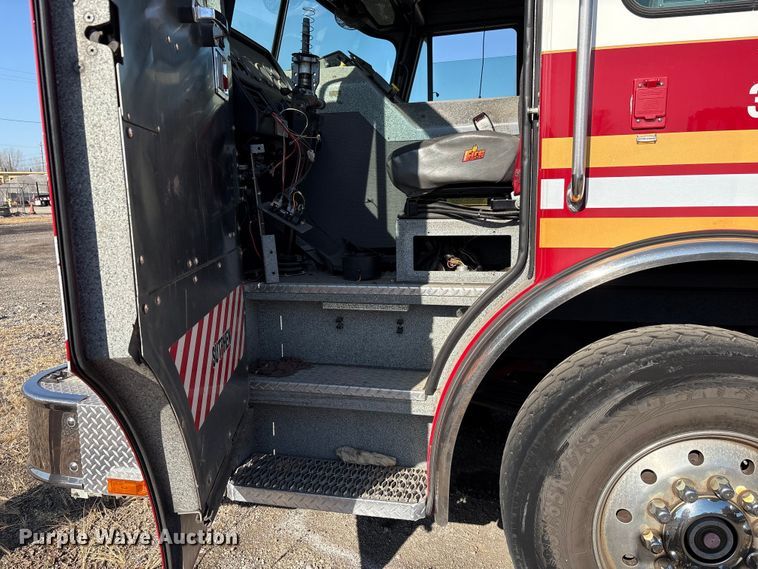image for item EM6181 2012 Sutphen Custom pumper fire truck