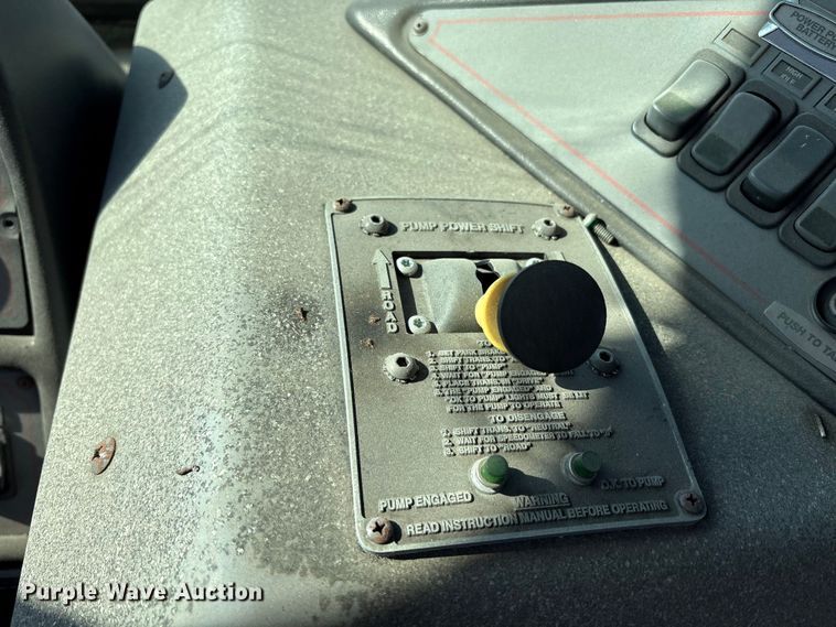 image for item EM6181 2012 Sutphen Custom pumper fire truck