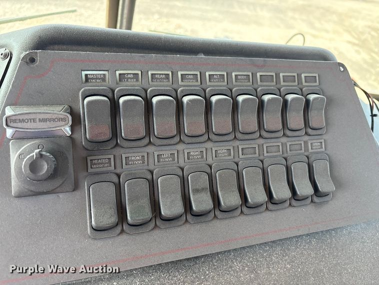 image for item EM6181 2012 Sutphen Custom pumper fire truck