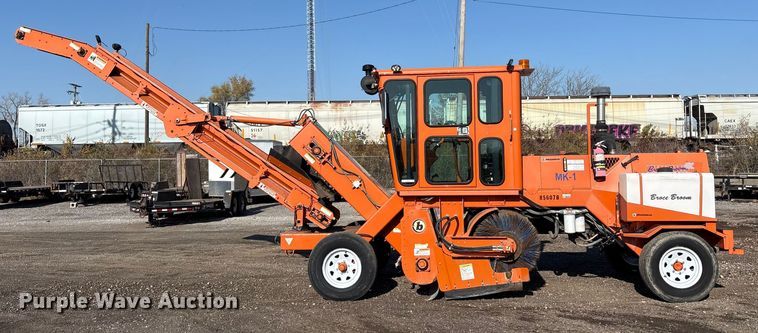 image for item EM6182 2019 Broce MK1 transfer sweeper