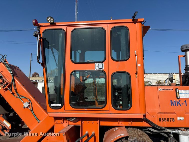 image for item EM6182 2019 Broce MK1 transfer sweeper