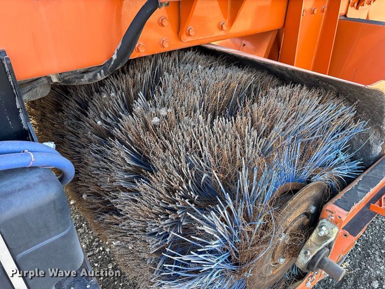 image for item EM6182 2019 Broce MK1 transfer sweeper