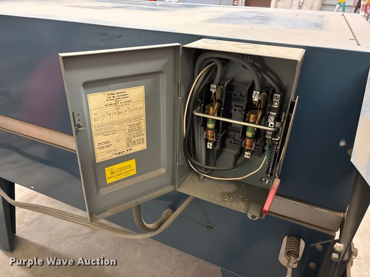 image for item EN5800 Greco Manufacturing Inc. 3x4-230-1-60 heat lamp vacuum applicator