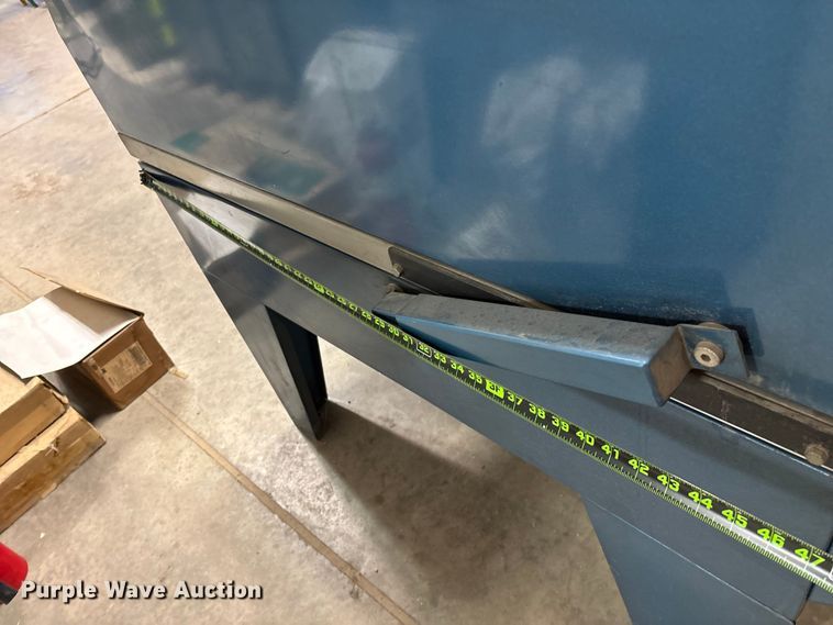 image for item EN5800 Greco Manufacturing Inc. 3x4-230-1-60 heat lamp vacuum applicator