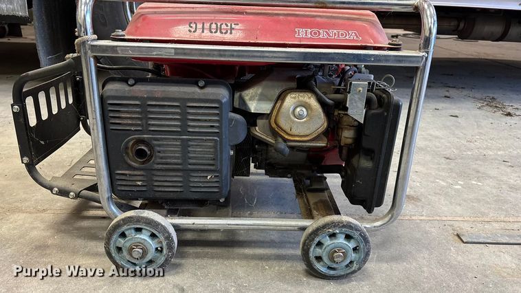 image for item EN5801 Honda EM5000SX generator