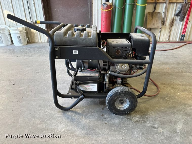 image for item EN5805 North Star 8000 TFG Triple Fuel generator