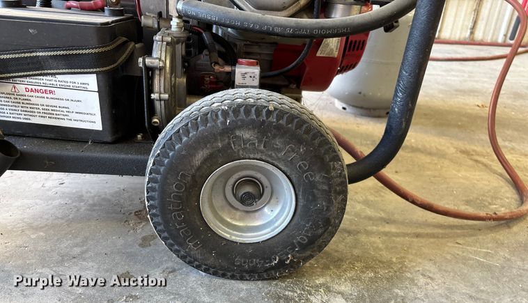 image for item EN5805 North Star 8000 TFG Triple Fuel generator