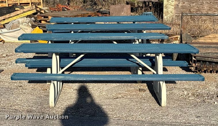 image for item EN5811 (4) picnic tables