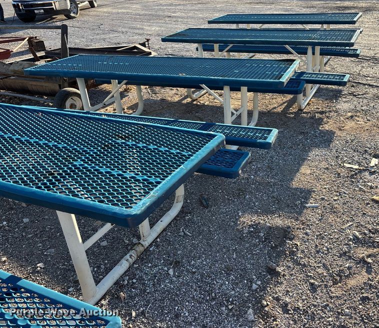 image for item EN5811 (4) picnic tables