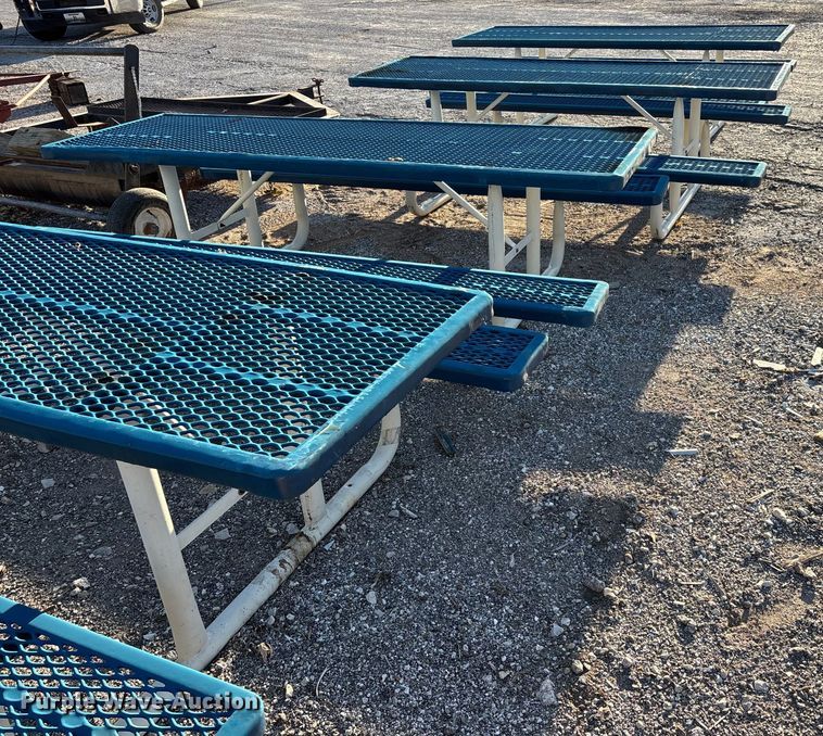 image for item EN5811 (4) picnic tables