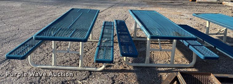 image for item EN5811 (4) picnic tables