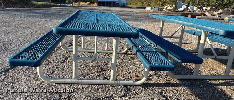 image for item EN5811 (4) picnic tables