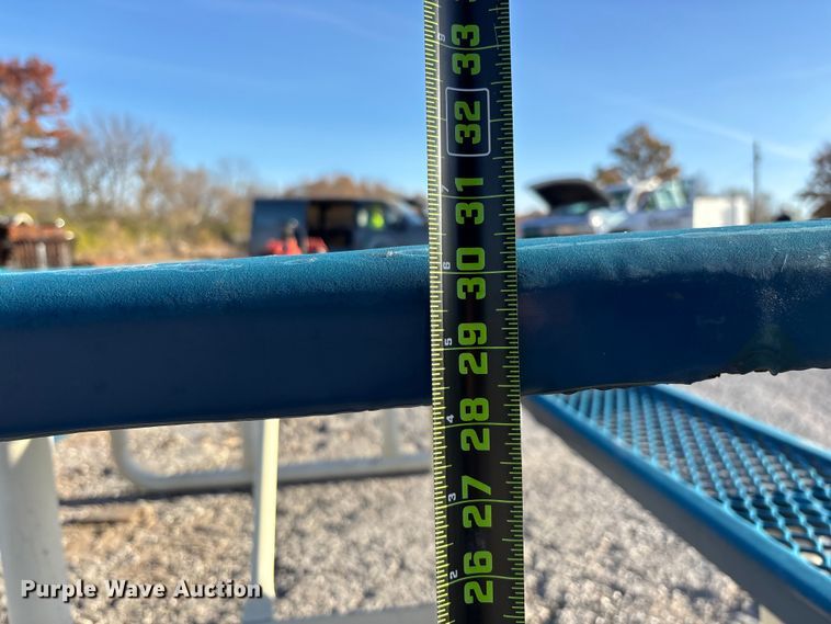 image for item EN5811 (4) picnic tables