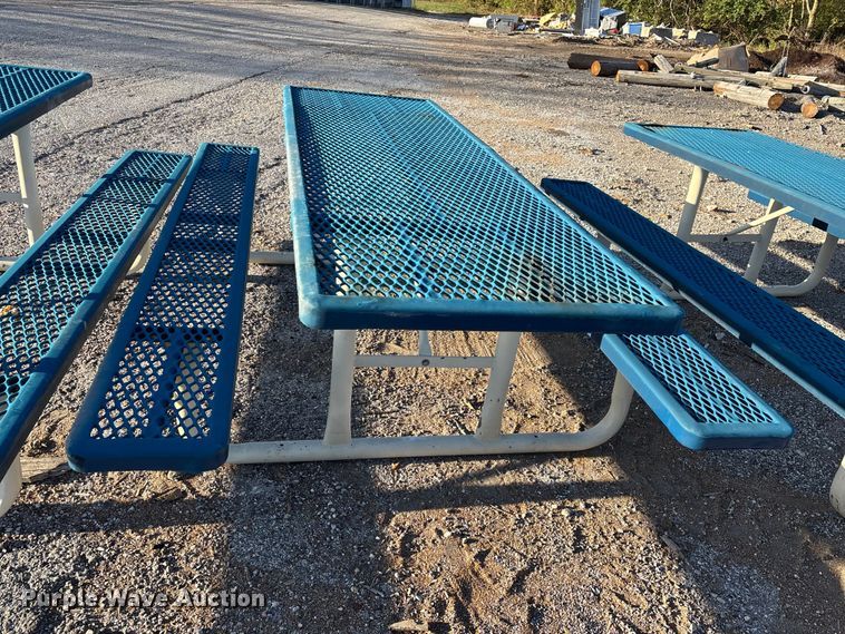 image for item EN5811 (4) picnic tables