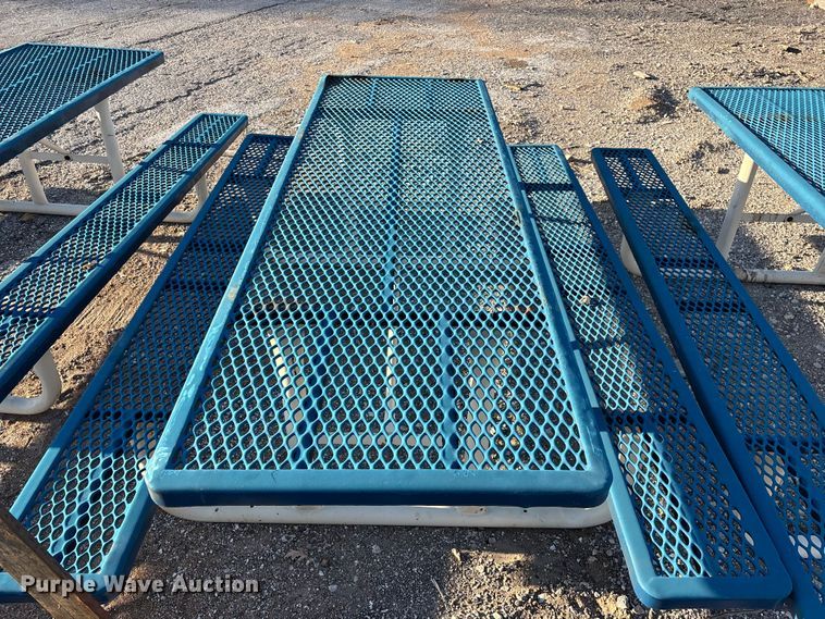 image for item EN5811 (4) picnic tables